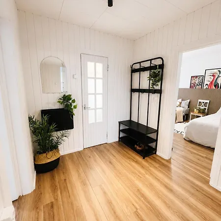 Family With 2 Bedrooms